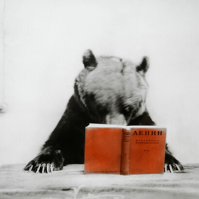 Lenin’s Science Strengthens Hands and Minds, from the series Proverbs, 2008- 2009. Courtesy of the Shtager Gallery