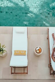 A massage by the pool helps retreat guests find strength, flow, and joy in motion © Photo by Goddess Retreats