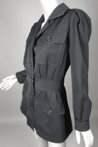 Yves Saint Laurent. Chaqueta Safari