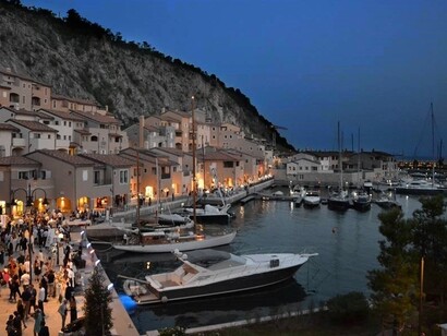 Dinner Show a Portopiccolo, Italia