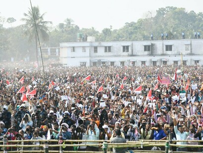 The people of Thakurnagar