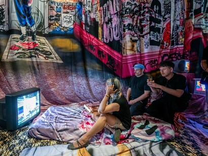 Jon Rafman, Main stream media, exhibition view. Courtesy of Kunstsammlung Nordrhein-Westfalen