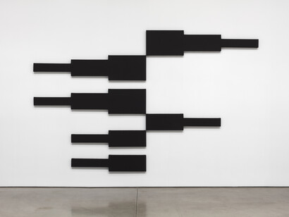David Novros, exhibition view. Courtesy of Hamburger Kunsthalle