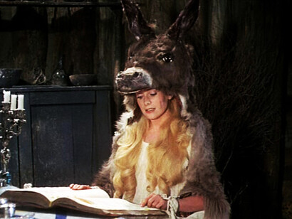 Catherine Deneuve nel film "La favolosa storia di Pelle d'Asino"