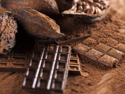 El chocolate se continuó utilizando como elemento clave para preparaciones no necesariamente dulces, tal es el caso del mole poblano o el mole de Oaxaca