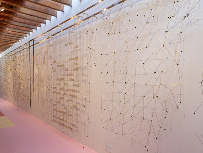 Leonor Antunes, Surface, edge and voids (expanded), exhibition view. Courtesy of kurimanzutto