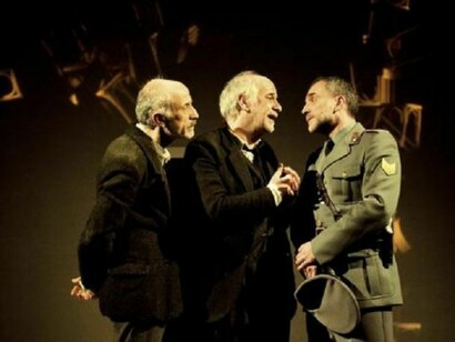 Peppe e Toni Servillo in un momento della piece