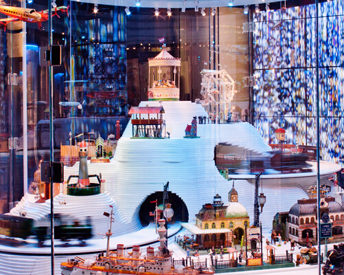Holiday Express: Toys and Trains from the Jerni Collection. Courtesy of New-York Historical Society 