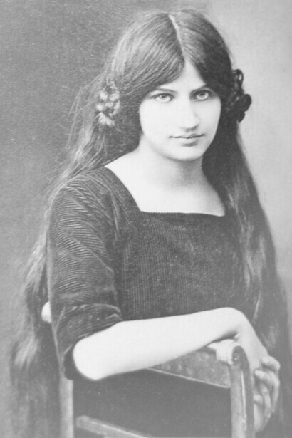 Jeanne Hèbutèrne a 17 anni