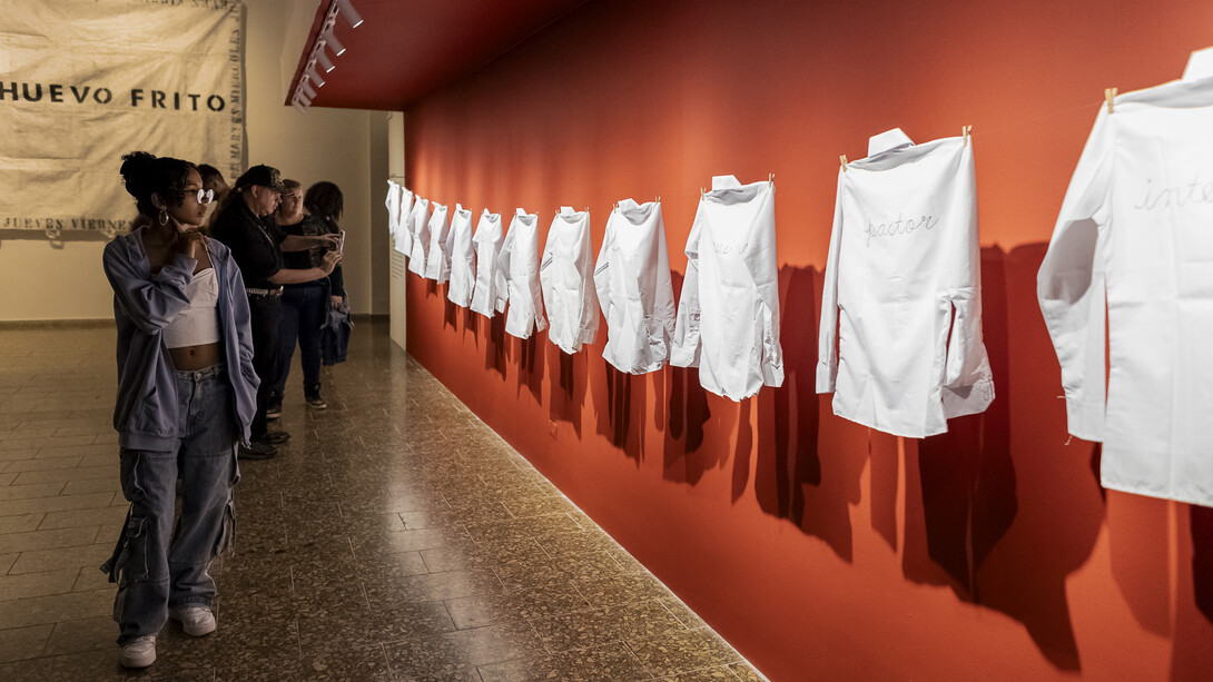 Rosemberg Sandoval, Cuerpo transgresivo, vista de exhibición. Cortesía del Museo La Tertulia