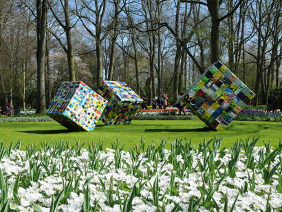 2016, arte e fiori nel parco di Keukenhof. Foto di Enzo Valenti