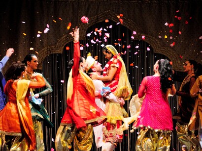 Escena de baile al estilo Bollywood