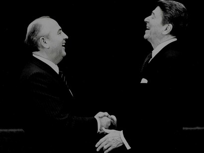 Gorbachov con Reagan