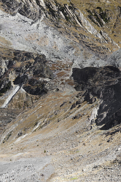 Benoît Vollmer, Untitled T05, archival pigmented print, 240 x 150 cm, Courtesy Galerie Eric Mouchet