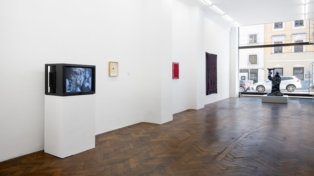 Various artists, The brutal truth, exhibition view. Courtesy of Galerie Hubert Winter