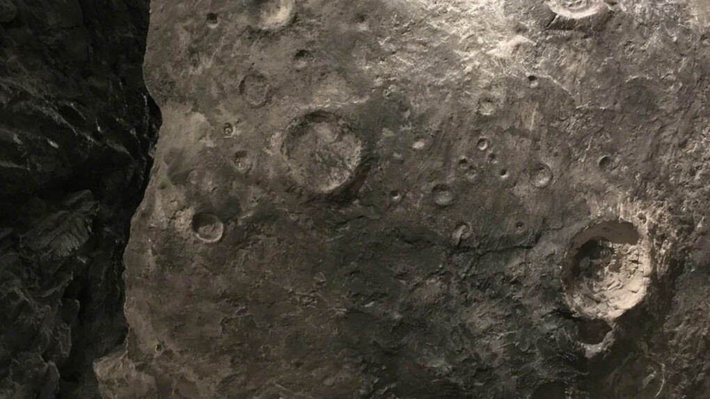 When The Moon Split. Courtesy of Aicon Gallery