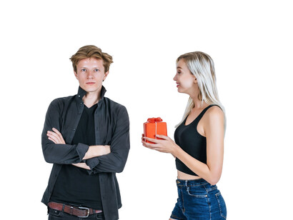 Parfois, un cadeau joliment emballé n'est pas ce à quoi on s'attendait