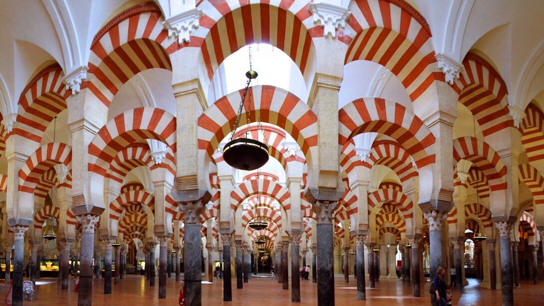 Interior de la mezquita de Córdoba
