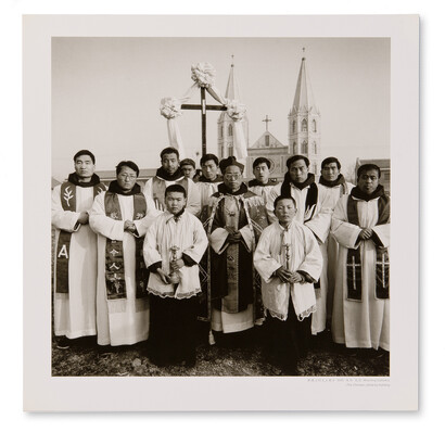 Interior selection from The Chinese by Liu Zheng
(Beijing: Dragon Work Chinese Photo, 2000), from The
Chinese Photobook (Aperture, 2015)