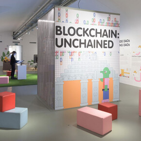 Blockchain, unchained. New tools for democracy, exhibition view. Courtesy of Museum für angewandte Kunst
