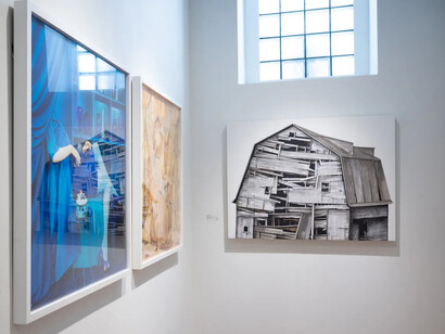 Various artists, What we carry: meaning, memory, and the human experience, exhibition view. Courtesy of Momentum Gallery