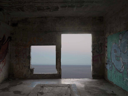 Giovanni Ozzola, Into the Blue, 2014, inkjet print on cotton paper, 150 x 216 cm © Giovanni Ozzola, Courtesy Gazelli Art 