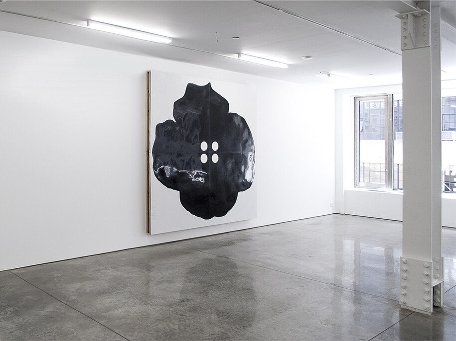 Donald Sultan, "installation of Artifice exhibition," 2014. Courtesy of Ryan Lee, New York