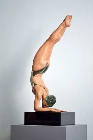 Carole A. Feuerman. Courtesy of Chase Contemporary