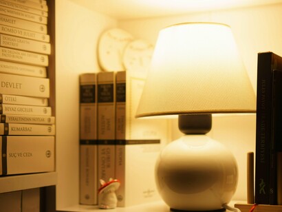 Com o passar do tempo, comecei a perceber que já não fazia mais sentido para mim, pois já estava expandindo meus interesses literários e ao invés de ler os livros que chegavam pelo correio através da assinatura, eu só acumulava na minha estante
