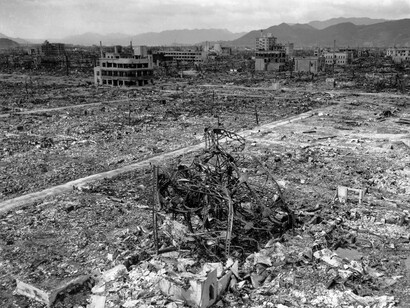 Devastación en Hiroshima tras el lanzamiento de la bomba atómica