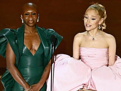 Ariana Grande e Cynthia Erivo no Oscar de 2025. No momento que a tendência saiu das telas e atingiu o público, o Method Dressing ficou mais popular que nunca, e se tornou algo cada vez mais comum em divulgação de filmes ou series, diversos artistas aderiram ao método e usam cada vez mais referencias, como a recente tour de divulgação de Wicked