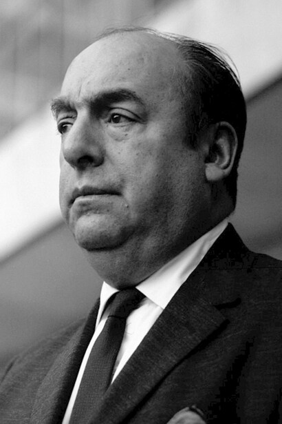 La obra poética de Pablo Neruda hereda la resonancia tropical introducida por el modernismo e integra el asombro por la naturaleza del nuevo mundo, consolidando una lírica universal transida de compromiso social y memoria histórica