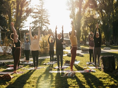 Il metodo insegna a percepire le diverse parti dell’essere, dal fisico al vitale, fino al corpo sottile, attraverso esercizi di attenzione e autoregolazione