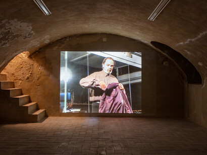 Miguel Benlloch, Bajar la voz, vista de exhibición. Cortesía del Centro Andaluz de Arte Contemporáneo