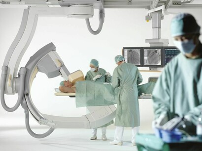 La medicina moderna, prodigio tecnológico, parte de premisas erróneas al tratar la salud y la enfermedad