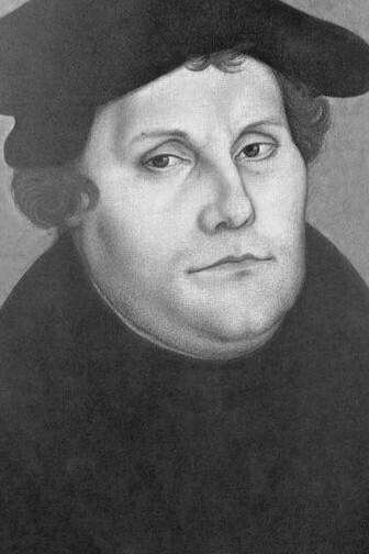 Martín Lutero fue quien dio origen al movimiento de reforma protestante en Alemania durante el siglo XVI