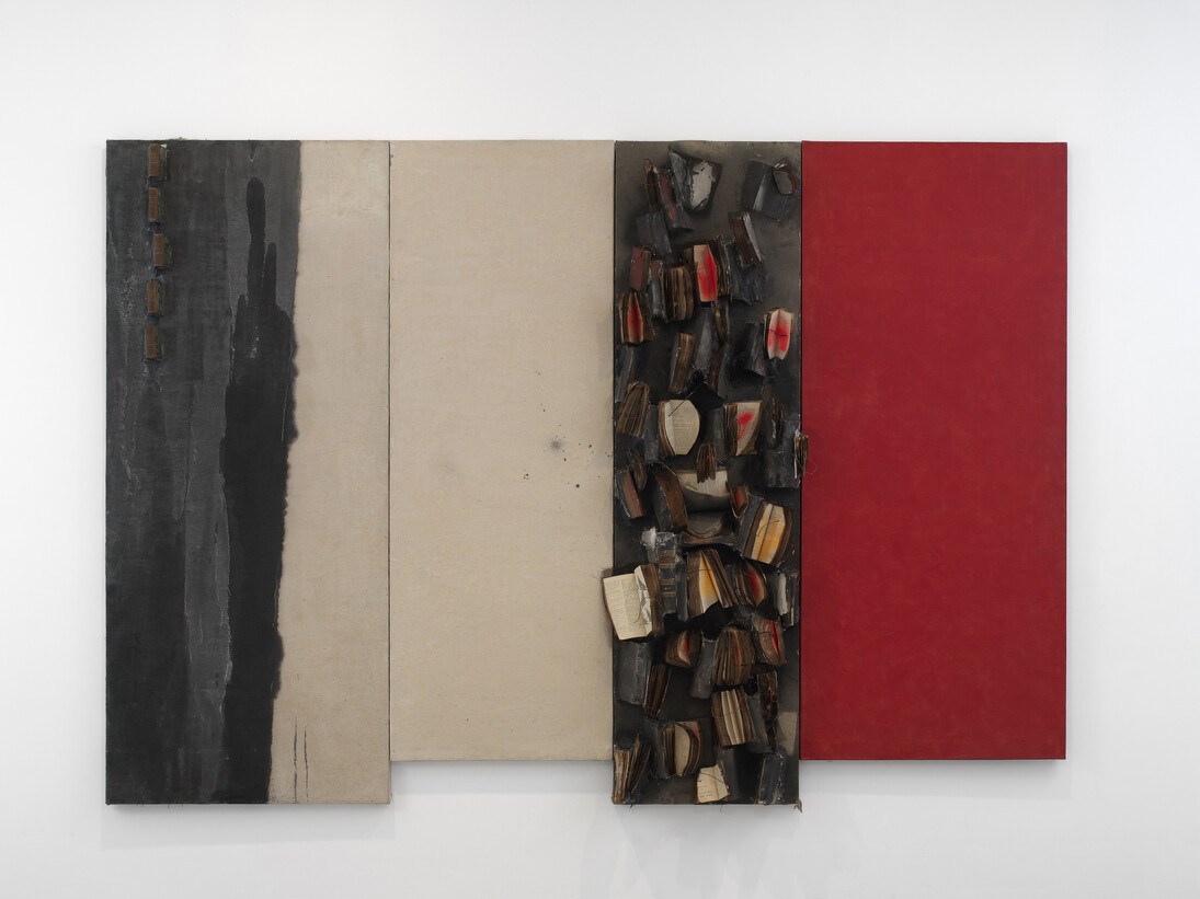 John Latham, Latter Day Observer, 1963, Books, wires, wire-mesh, plaster, paint on canvas on hardboard, 97 x 122 x 26 cm. © John Latham; Courtesy, the Artist & Lisson Gallery