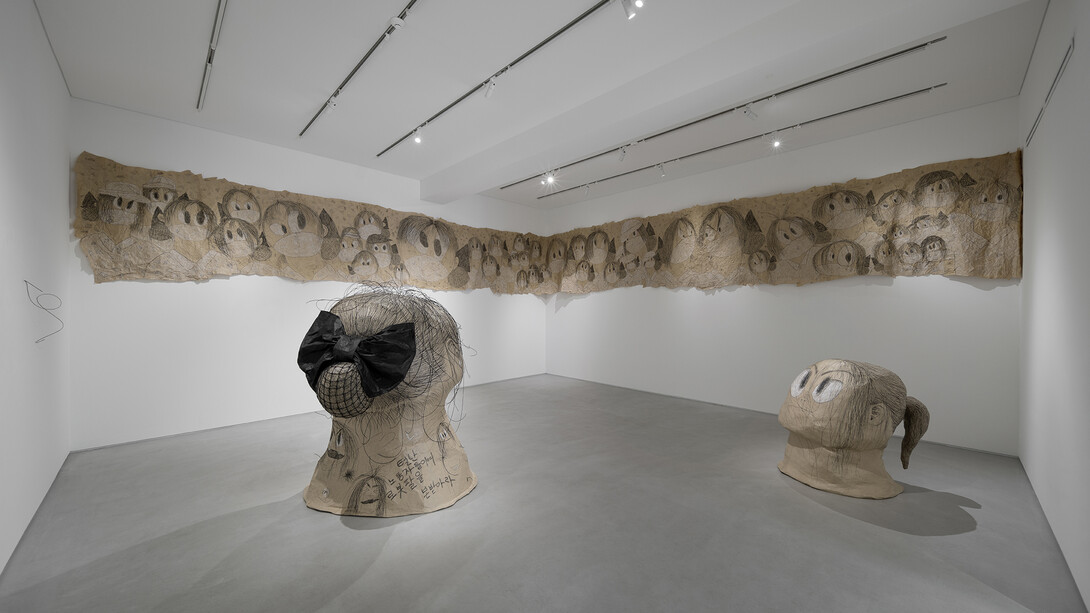 Ew! Hair in my food! (으웩! 음식에서 머리카락!), exhibition view. Courtesy of P21 Gallery