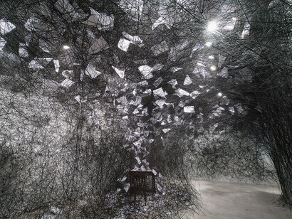 Chiharu Shiota. Un largo día