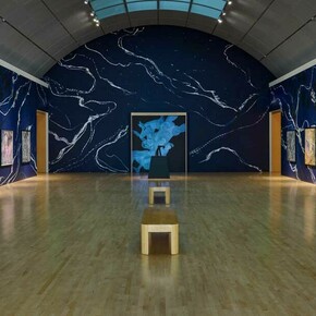 Kambui Olujimi, North star, exhibition view. Courtesy of San Jose Museum of Art