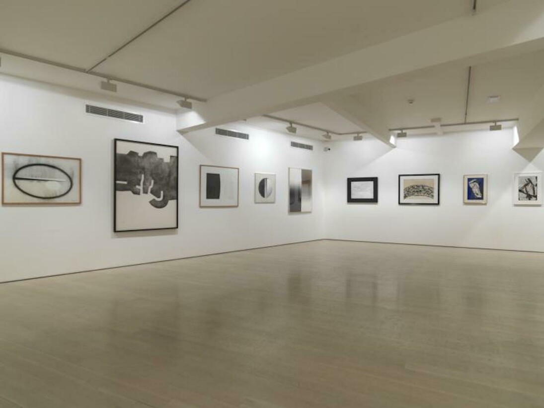 The Knaepen Collection ,Exhibition view. Courtesy of Annely Juda Fine Art