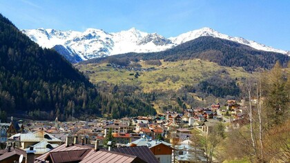 Vista del paese di Cogolo di Pejo, Trentino-Alto Adige, Italia. Foto di Walter Maria Calarco