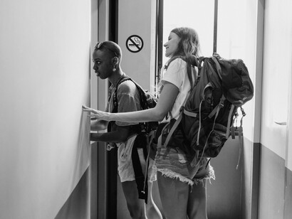 Preparar educadores para enfrentar a morte no ambiente escolar é essencial para proporcionar apoio adequado a todos os afetados