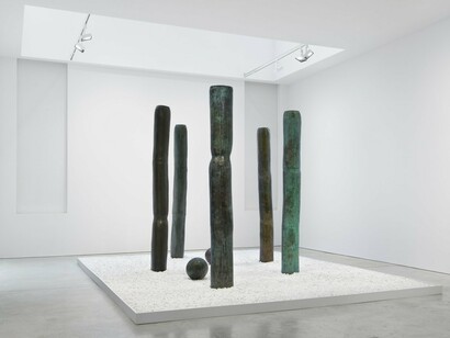 Toshiko Takaezu, Bronzes, exhibition view. Courtesy of James Cohan Gallery