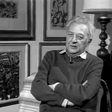 Attraverso il suo sguardo attento e la sua prosa evocativa, Giovanni Arpino ha reso il calcio metafora della vita, la guerra simbolo della fragilità umana e la letteratura un mezzo per comprendere il mondo