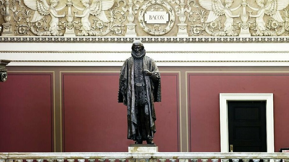 Estatua de Francis Bacon en la Biblioteca del Congreso de los Estados Unidos, Washington D.C.