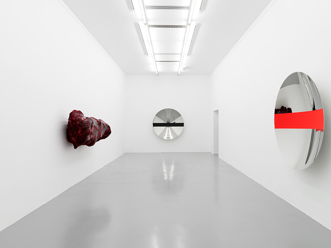 Anish Kapoor, Exhibition view. Courtesy of Galleria Massimo Minini