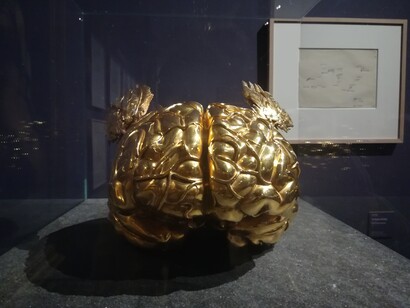 Jan Fabre, Golden Human Brain with Angel Wings, 2011
