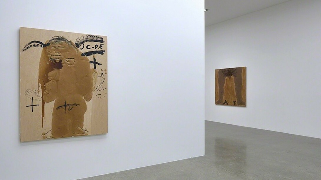 Antoni Tàpies. Revulsion and Desire, Exhibition view. Courtesy of Timothy Taylor