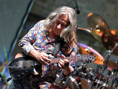 Luca Trabanelli - chitarra del gruppo Limite Acque Sicure